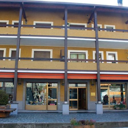 Trilocale In Centro A Chiesa Valmalenco Leilighet Chiesa in Valmalenco Eksteriør bilde